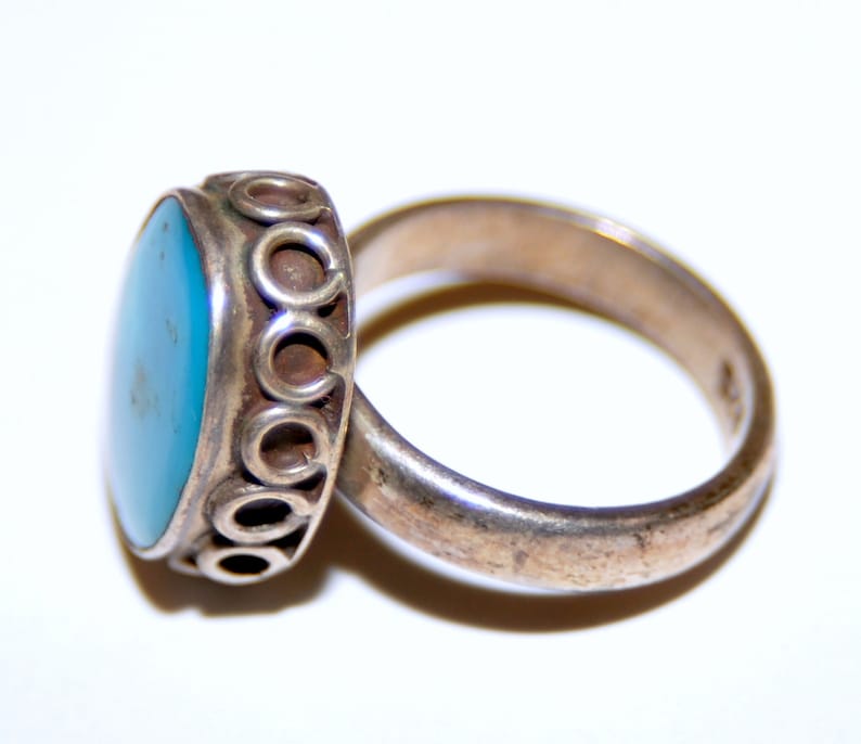 Vintage Sterling Silver Turquoise Ring