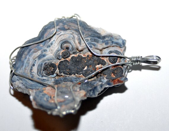 Druzy Banded Agate Pendant - image 3