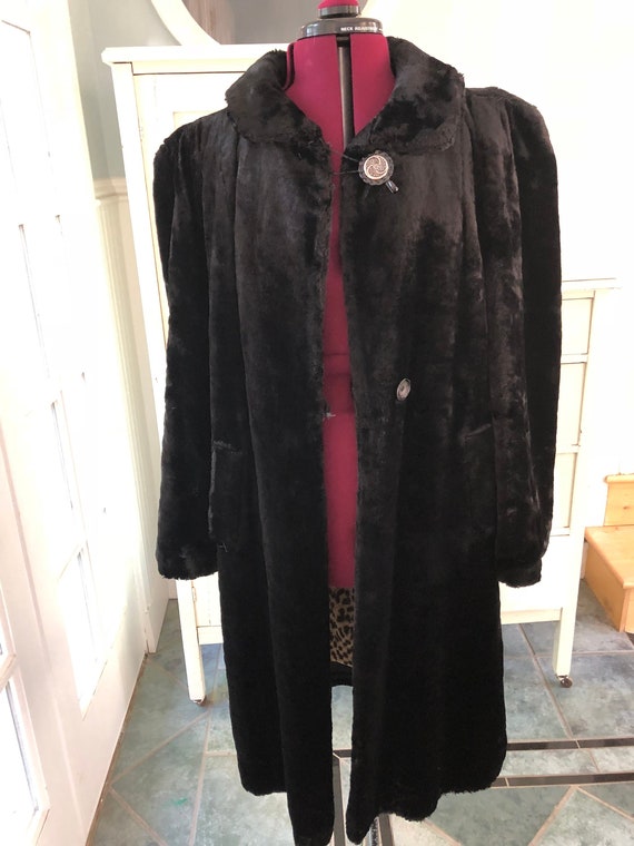 1970s does  1940s Glorious Black Faux Fur Coat wi… - image 2