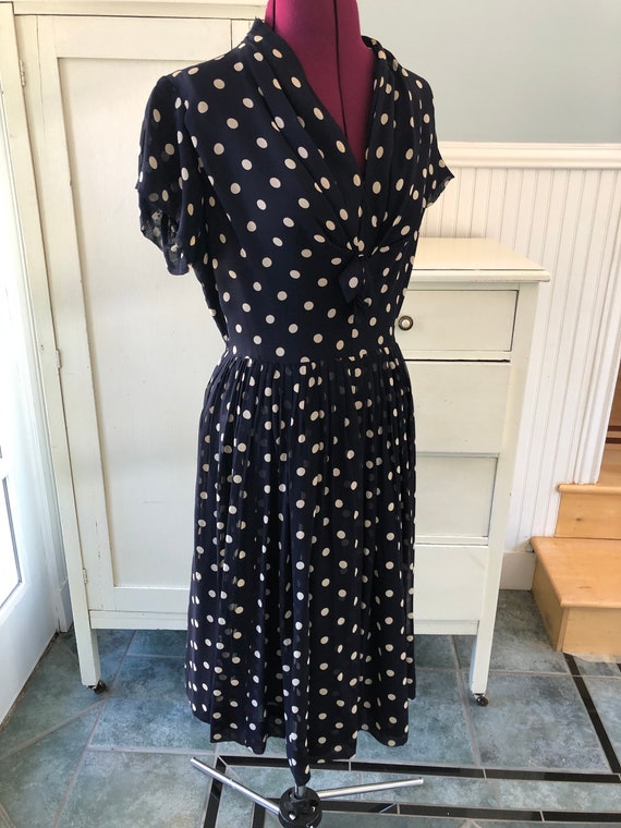 1950s 50s Rockabilly Rayon Crepe Navy Polka Dot D… - image 5