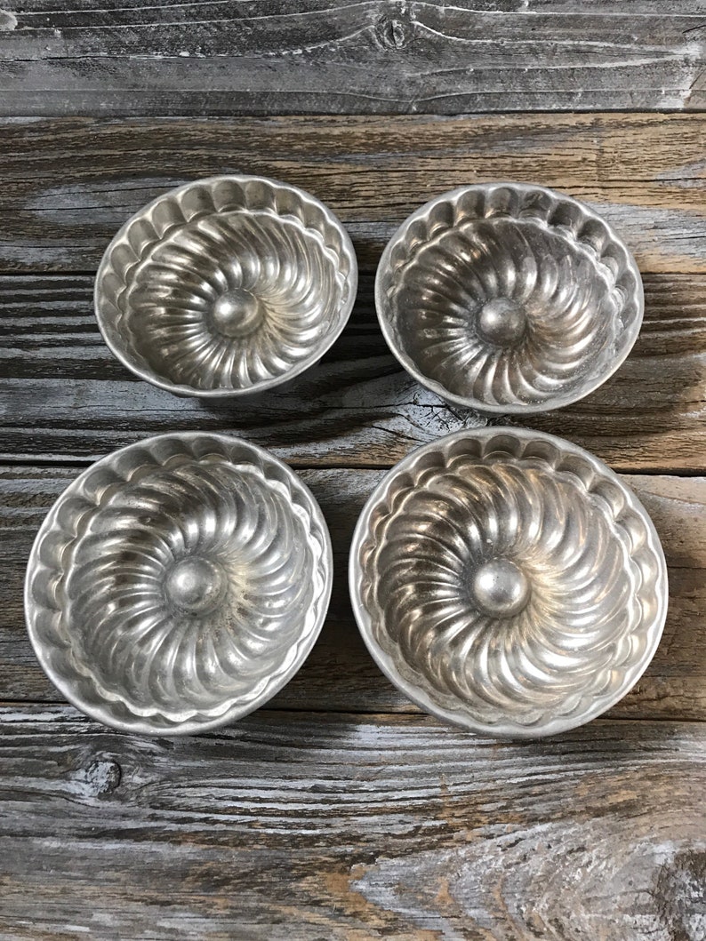 Vintage Set of 4 Mini Bundt Cake Aluminum Tins Jello Mold Etsy