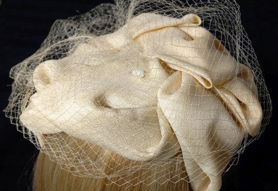 Light Beige Fabric Ladies Hat - Folded Fabric Hat… - image 6