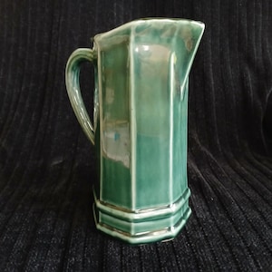Large PFALTZGRAFF Pitcher, Heritage Pattern Pitcher, Georges Briard Signed No 149, Williamsburg Collection, 32 oz Paneled Pottery Pitcher