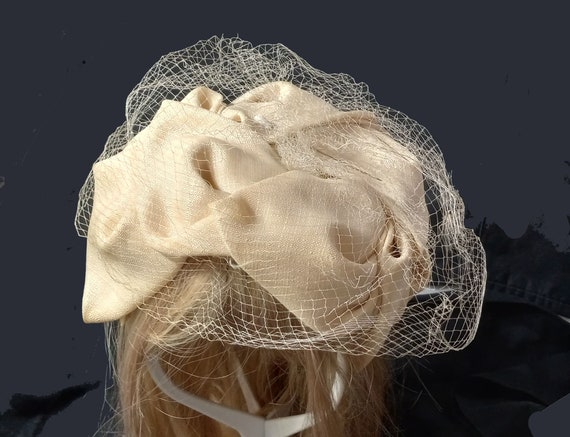 Light Beige Fabric Ladies Hat - Folded Fabric Hat… - image 1