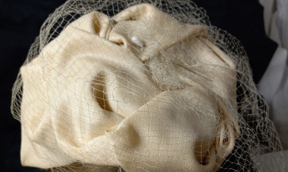Light Beige Fabric Ladies Hat - Folded Fabric Hat… - image 4