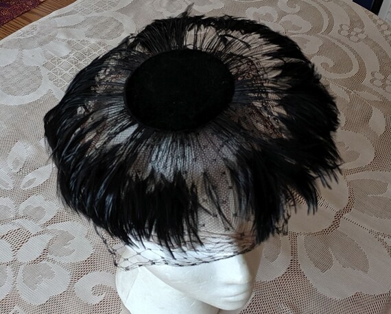 Feather Tilt Hat - Mid Century Feather Hat with D… - image 4