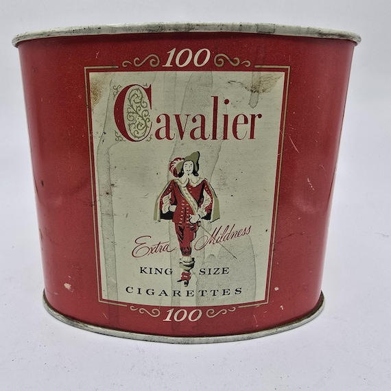 Vintage Cavalier Cigarette Tin. Oval Shaped Tin, Cigarette Box, Locking  Cover Tin, RJ Reynolds Cigarette Tin, 1940s Collectible Tobacciana