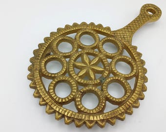 Solid Brass Round Handled Trivet, 3-Legged Hex Trivet, Wall Hanging Kitchen Décor