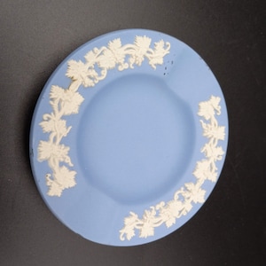 Wedgwood 2 Slot Round Ashtray, White Vines in Relief on Lavender (Pale Blue) Jasperware, White Relief on Blue Jasperware, Vintage Porcelain