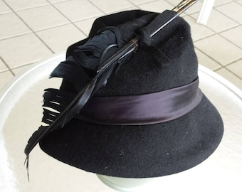 Chapeau en feutre de laine noir vintage avec plumes, Chapeau Henry Pollak, Cloche 100% laine - Chapeau formel - Glenover