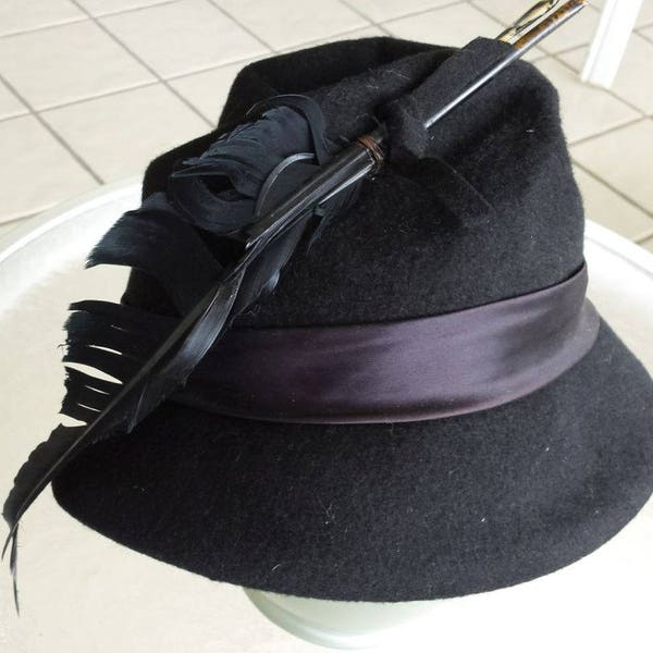 Vintage Black Wool Felt Hat with Feathers, Henry  Pollak Chapeau, 100% Wool Cloche - Formal Hat - Glenover