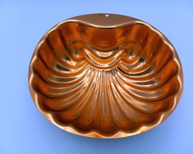 Copper Jello Mold Large Shell Pattern, Retro Kitchen Gelatin Mold