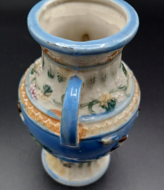 ギリシャ風花瓶 ギリシャ風の壷型陶器製花瓶 - 天使と花が手描きされた