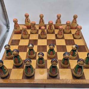 旧ソビエト製マトリョシカチェスセット Nesting doll chess set - Etsy 日本