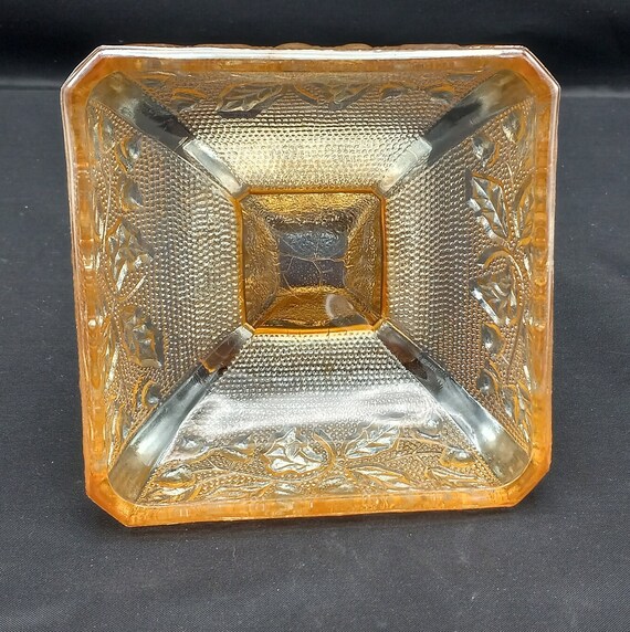 Vintage Jeannette Glass Oak Leaf Acorn Candy Dish – Light Amber