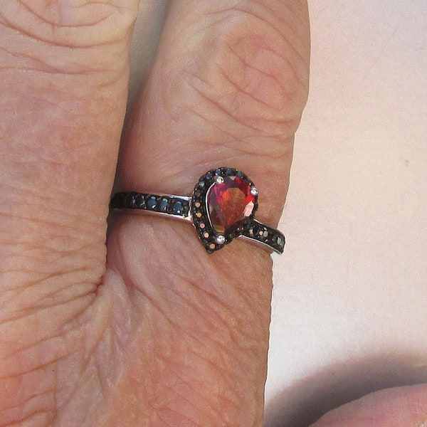 SALE!  Sterling Silver Garnet & Black Onyx Black Enamel Vintage Ring, Size 8