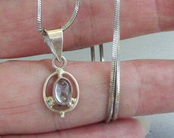 Sterling Silver MOONSTONE Dainty Vintage Pendant Necklace