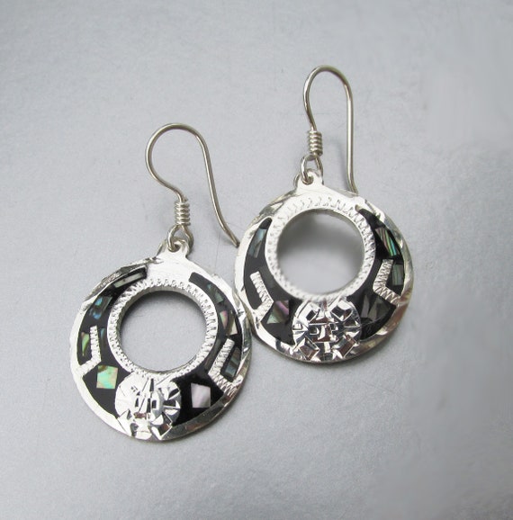 Mexican Engraved Sterling Silver Abalone & Onyx D… - image 1
