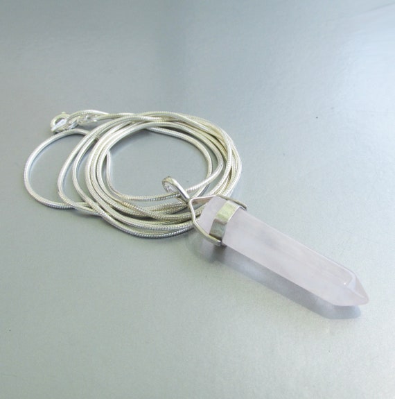 Sterling Silver & Rose Quartz Crystal Vintage Amu… - image 2