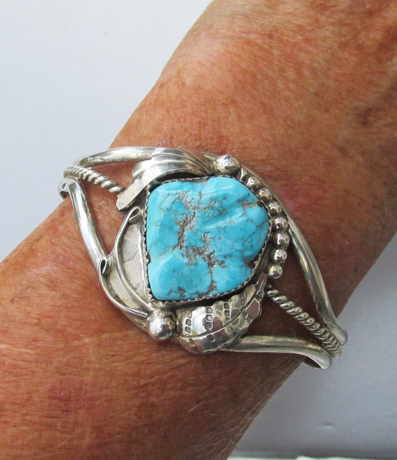 Jaw-dropping Vintage Native American Navajo Black Onyx Sterling Silver Signed Bracelet Jaw-dropping Vintage Native American Navajo Black Onyx Sterling Silver Signed Bracelet