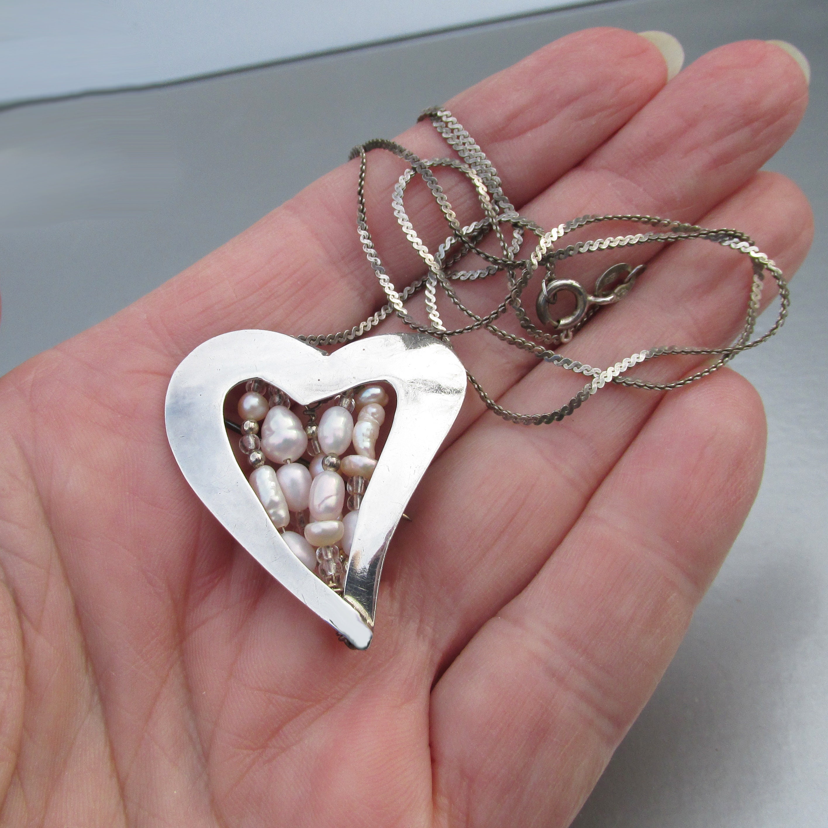 ネックレス・ペンダント +ENGBROX+ silver925 lovers heart pearl necklace EBNL24006SV SALE! Sterling Silver HEART Pearl Pendant Necklace or Brooch