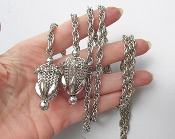 Vintage 1970s LARIAT Necklace Silver Tone Rhinestone LANTERN Pendant Wrap Tie