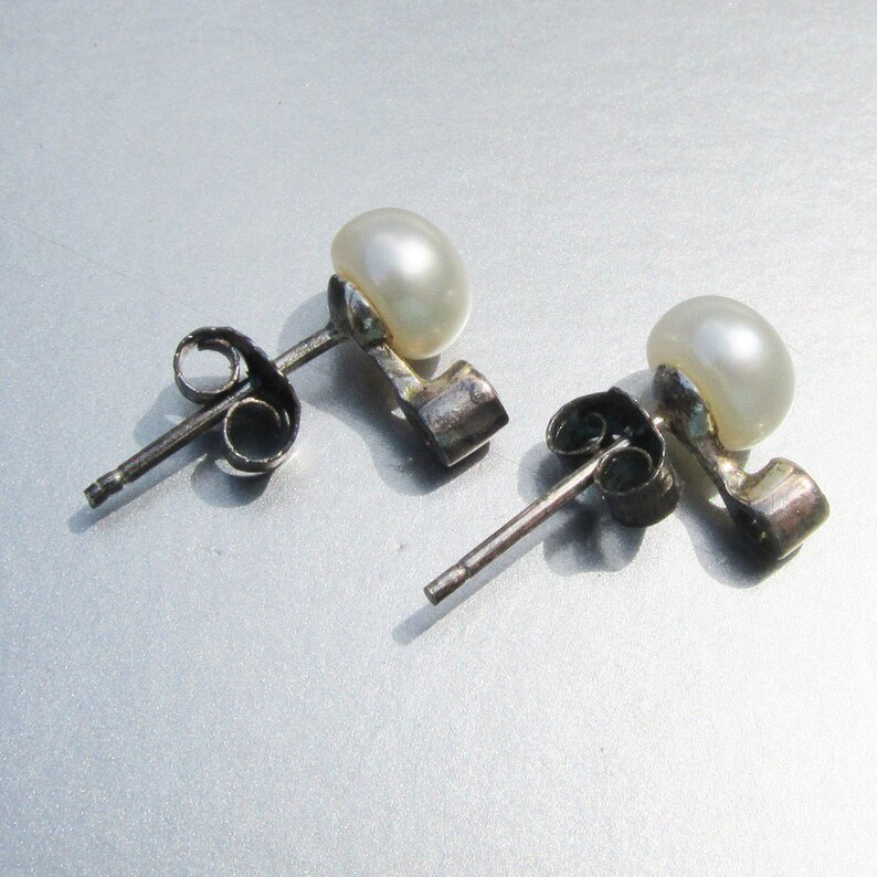 Cultured Pearl /& Cubic Zirconia Vintage Sterling Silver Stud Earrings