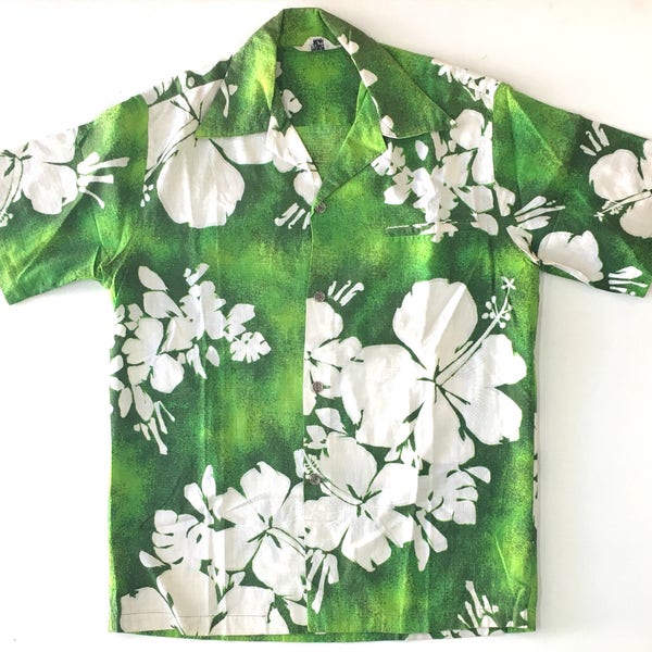 Fashions by MYRA Bark Clothe Hawaiian Flower Print Shirt. Sz M. Hawaii.