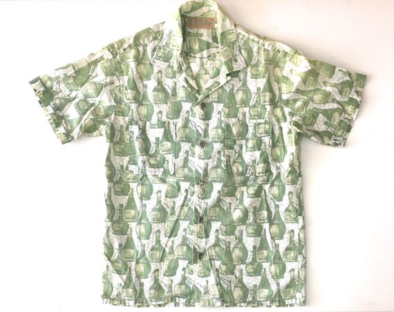 SANDCOMBER Wicker Bottle Tiki Resort Shirt. Sz M. - image 1