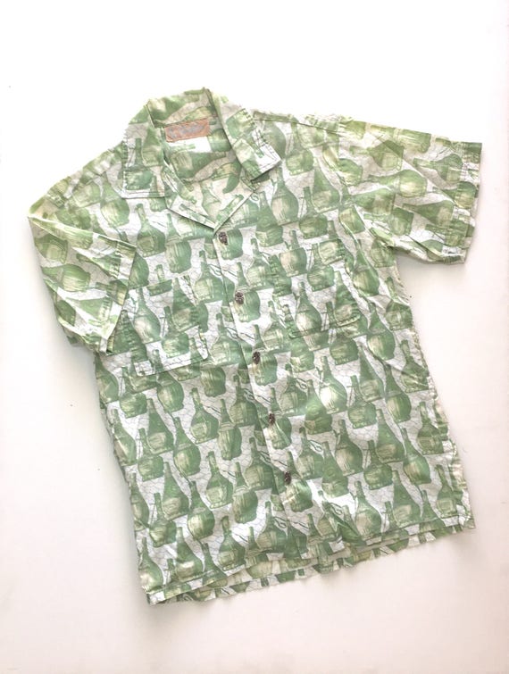 SANDCOMBER Wicker Bottle Tiki Resort Shirt. Sz M. - image 3
