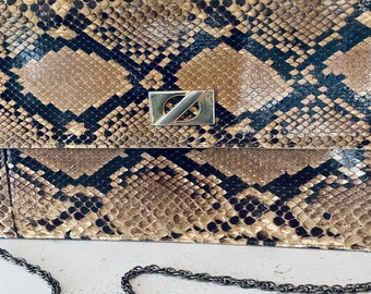 Vintage designer 1970’s Snakeskin/Python Envelope Style Chain Purse Varon