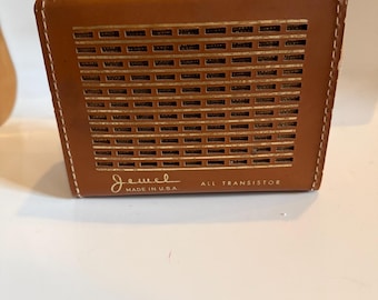 Vintage Jewel TR-4 Cosmopolitan AM Transistor Radio w/Leather Case 1950's