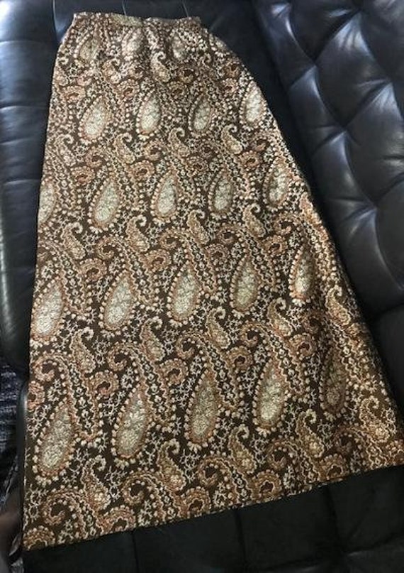 SALE-Vintage Brocade Gold Metallic Paisley Maxi Sk