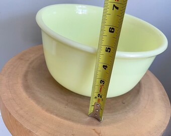 Vintage Hamilton Beech Green glass mixing bowl