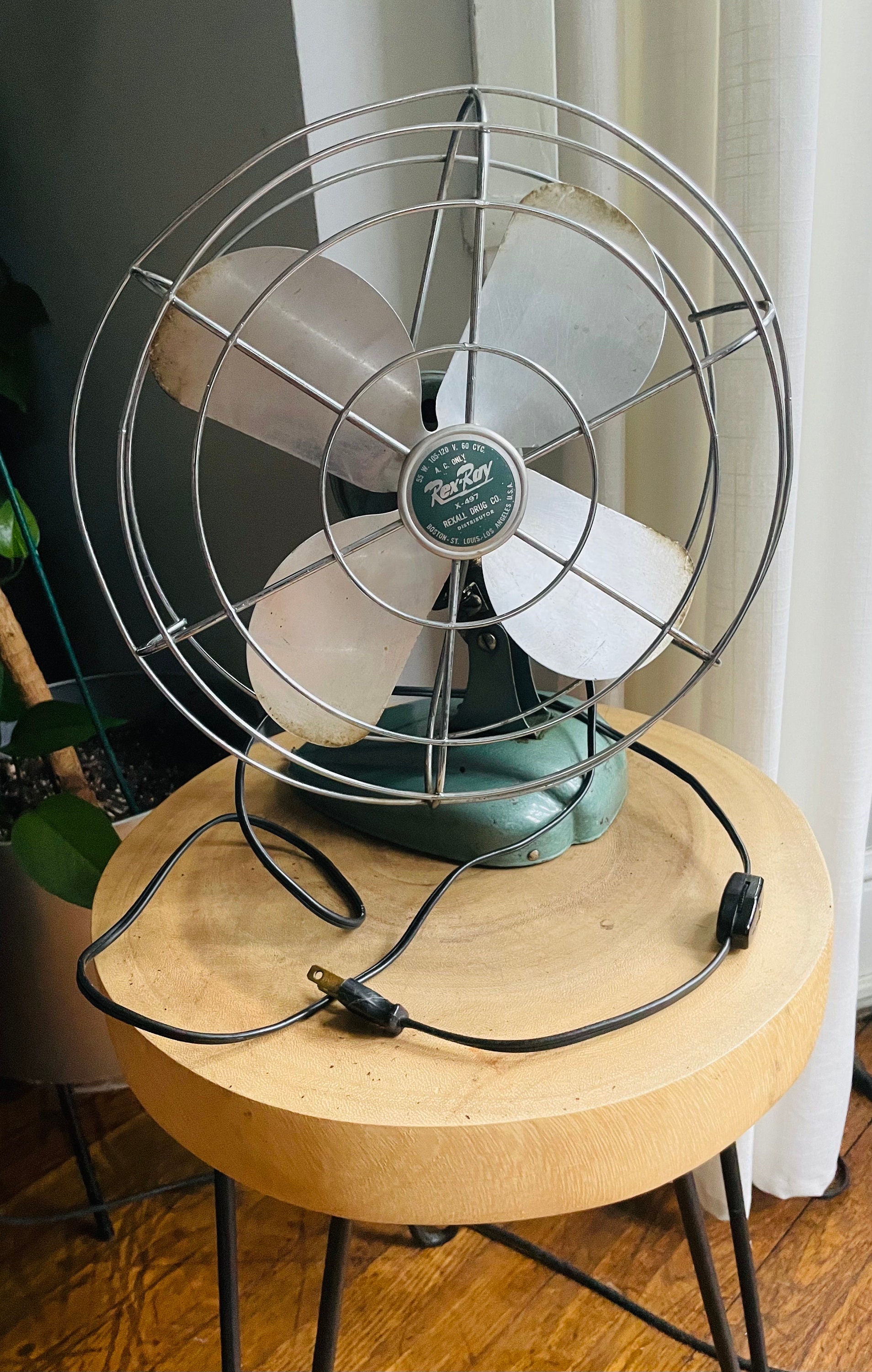 Vintage Rex Ray Art Deco Oscillating Fan - 1940s Cast Iron Base - Etsy