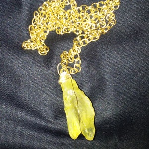 YELLOW KYBER CRYSTAL Pendant w/chain