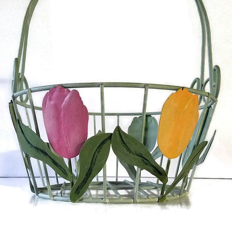 Vintage wire Easter Basket Metal Easter basket spring basket Etsy