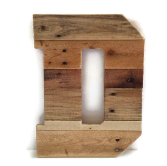 a fait les grosses manchettes 8 lettres