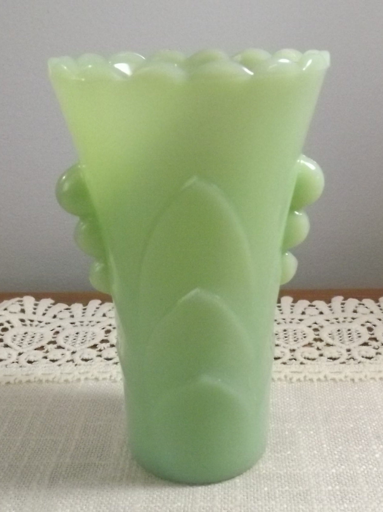 Vintage Jadeite Vase Art Deco Green Jadeite for the Collector Etsy