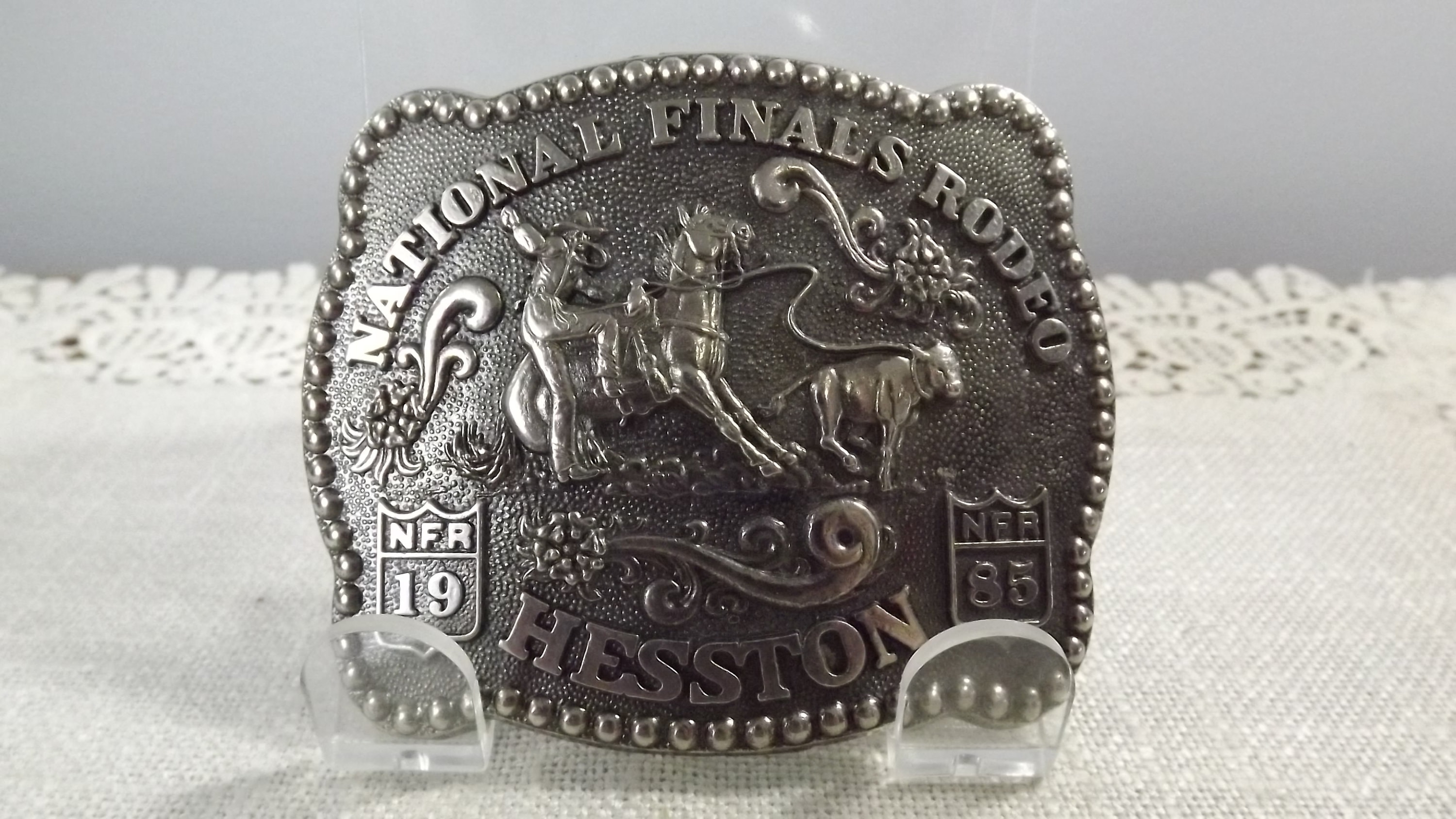 Hesston belt buckle values online
