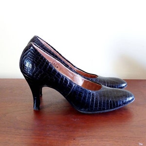 alligator skin pumps