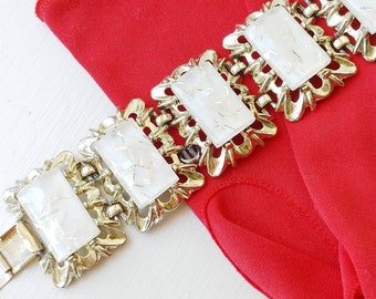 Vintage 1950s Lucite Confetti Bracelet | Silver Tone Costume Jewelry