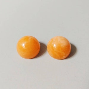 1960s Melon Orange Marbled Plastic Globe Clip On Earrings | Vintage 60s Earrings | Women&#39;s Costume Jewelry