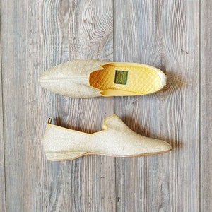 1960s Daniel Greene Comfy Gilda Style 60612 Deadstock Gold Lurex Lounge Slippers | Vintage 60s Slip On House Shoes | Womens Shoes Size 6