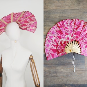 1960s Collapsible Beach Hat | Vintage 60s Pink Red Batik Visor | Womens Brimmed Sun Hat