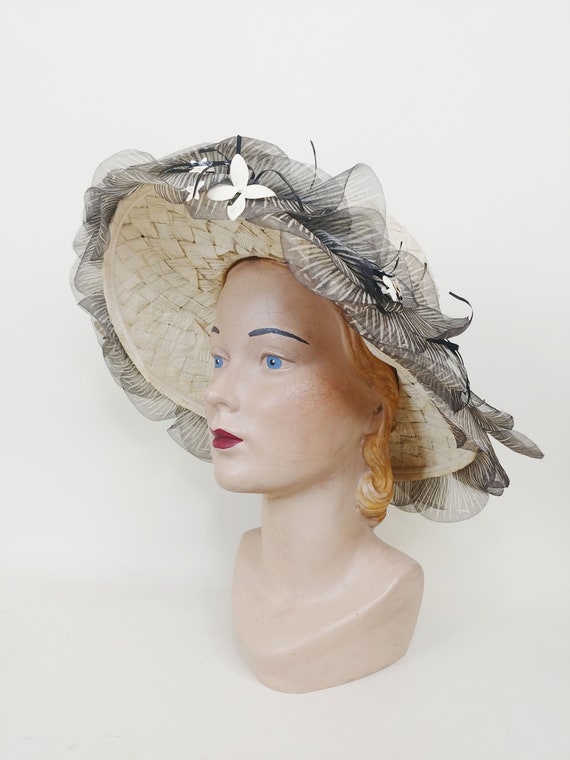 1960s Lisa Butterfly Raffia Brimmed Hat | Vintage… - image 3