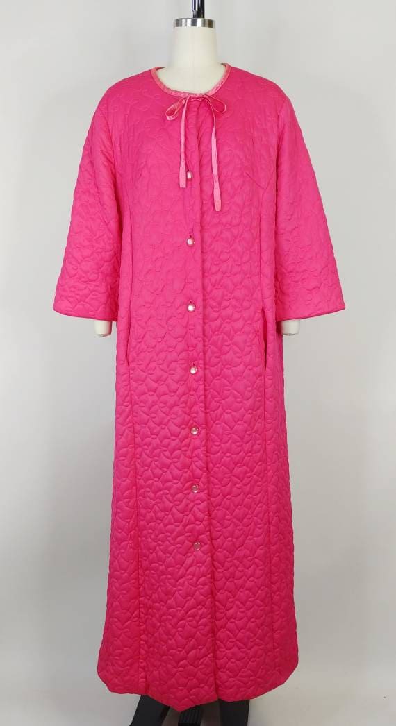 1960s Vanity Fair Hot Pink Quilted Nylon Robe Vinta… Gem