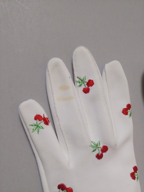 1960s Hansen Cherries Gloves | Vintage 60s Fruit … - image 9