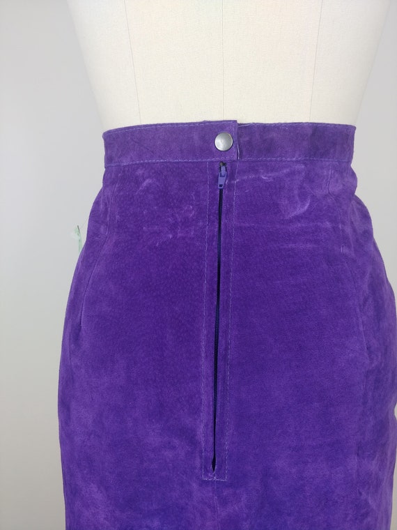 1980s Deadstock Purple Suede Pencil Skirt | Vinta… - image 6