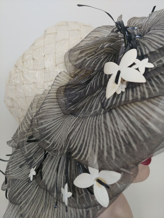 1960s Lisa Butterfly Raffia Brimmed Hat | Vintage… - image 8